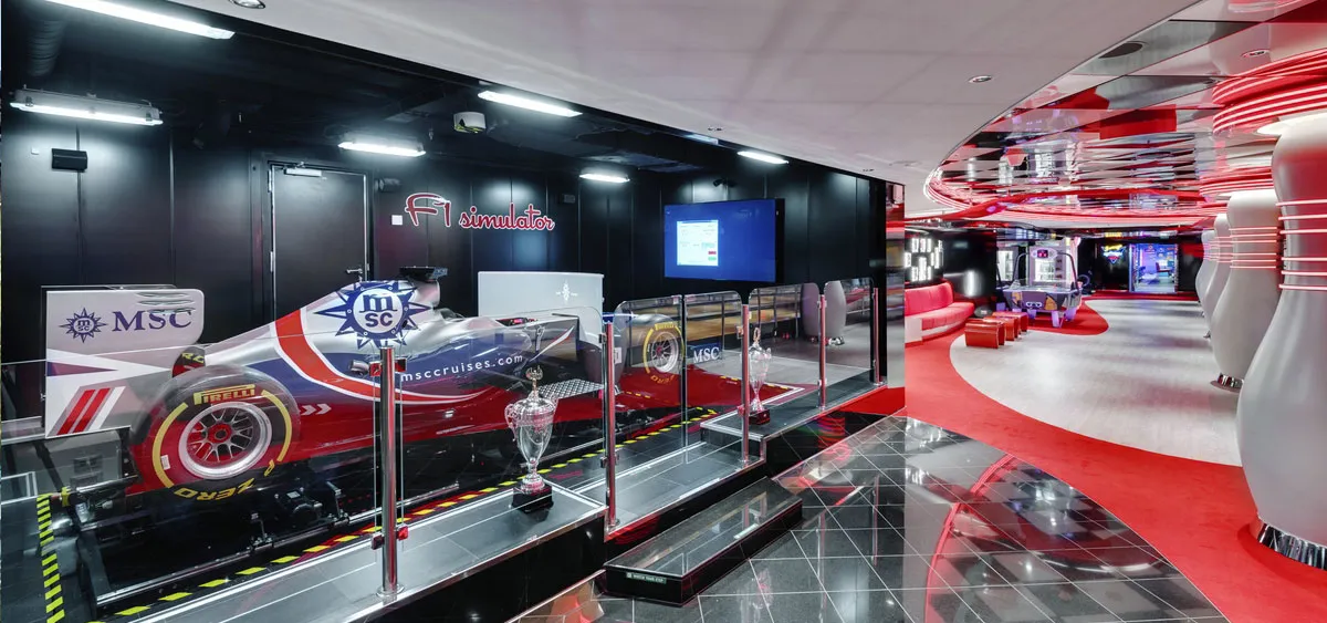 4-MSC FORMULA RACER <br> DESAFÍA EL CRONO EN UN SIMULADOR F1