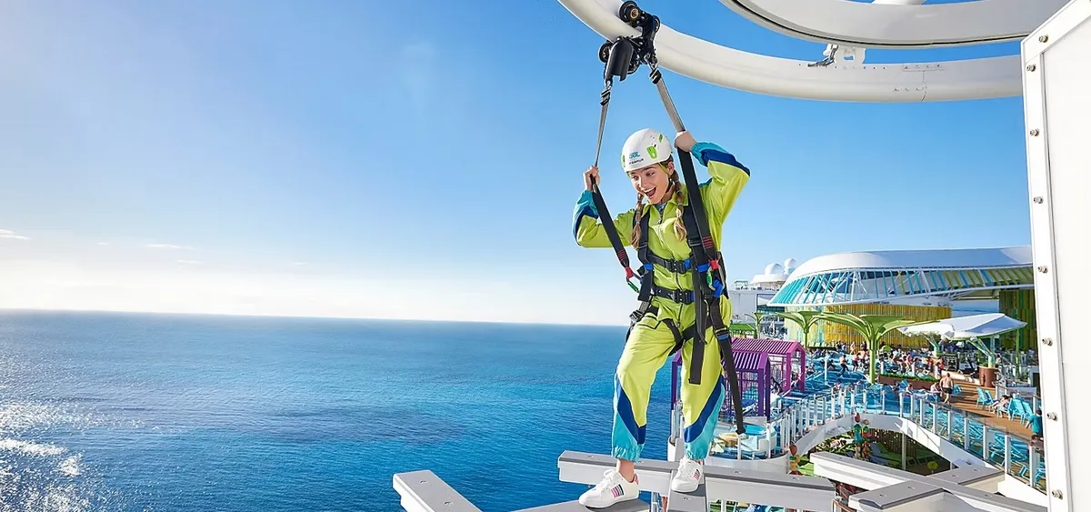 5- CROWN’S EDGE <br> ADRENALINA GARANTIZADA, ENTRE CIELO Y MAR
