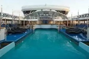 The Oasis Pool (Piscina Oasis)