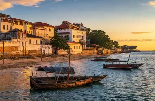 Desde el paseo marítimo de Stone Town