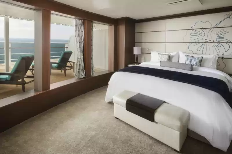Owner's Suite con gran balcón